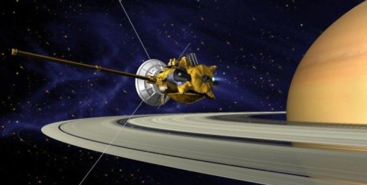  Cassini uzay aracı görevine veda ediyor