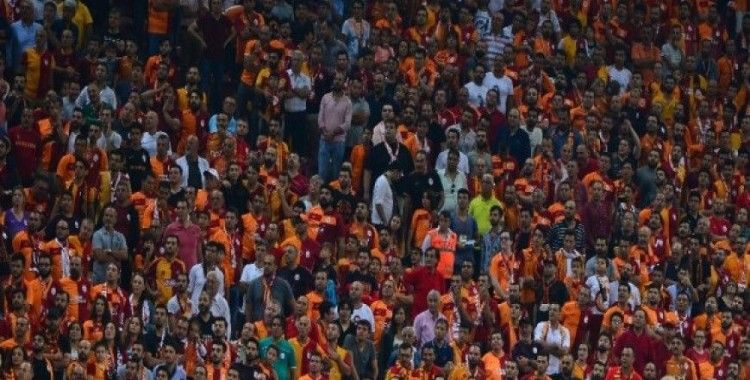 Galatasaray tribünlerinden Ramazan’a tepki