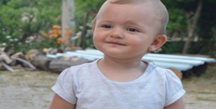 1.5 yaşındaki Zehra balkondan düşerek öldü