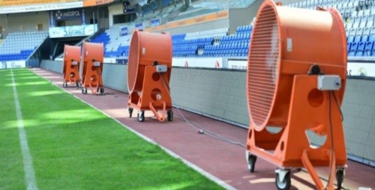Başakşehir Fatih Terim Stadyumu bakıma alındı