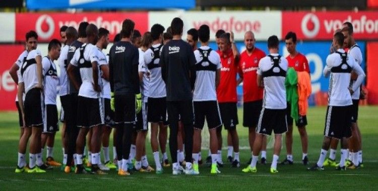 Beşiktaş derbi hazırlıklarını sürdürdü