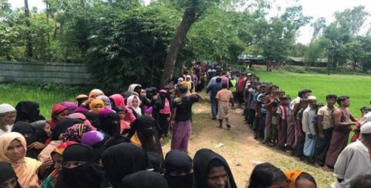 Bangladeş'teki kamplar görüntülendi