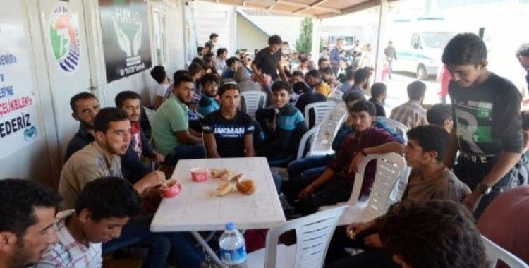Mülteciler HAYAD'a sığındı