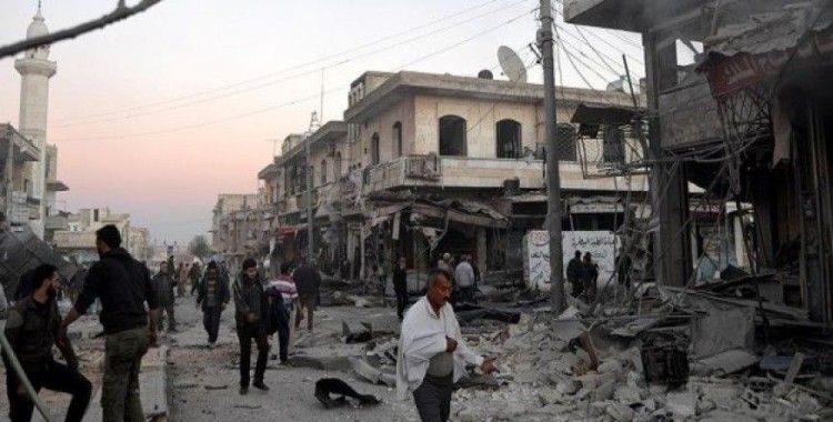İdlib'de sivillere yönelik yoğun hava saldırıları sürüyor