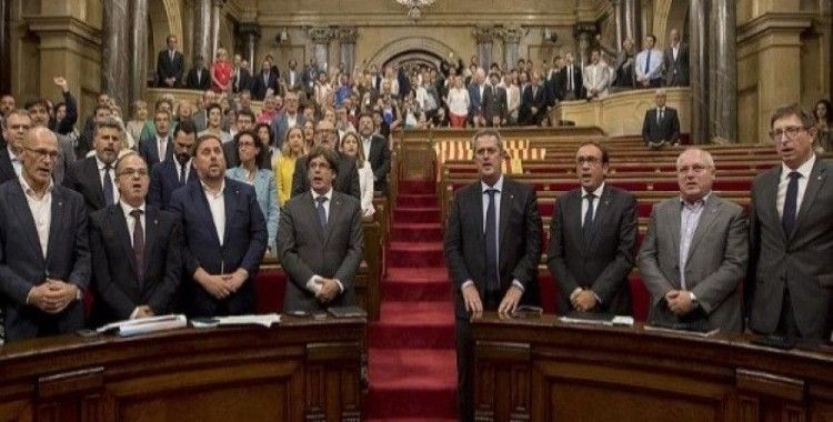 İspanya, Katalan parlamentosunun toplanmasına izin vermedi