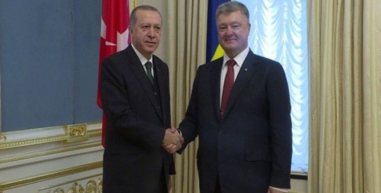 Erdoğan-Poroşenko görüşmesi başladı