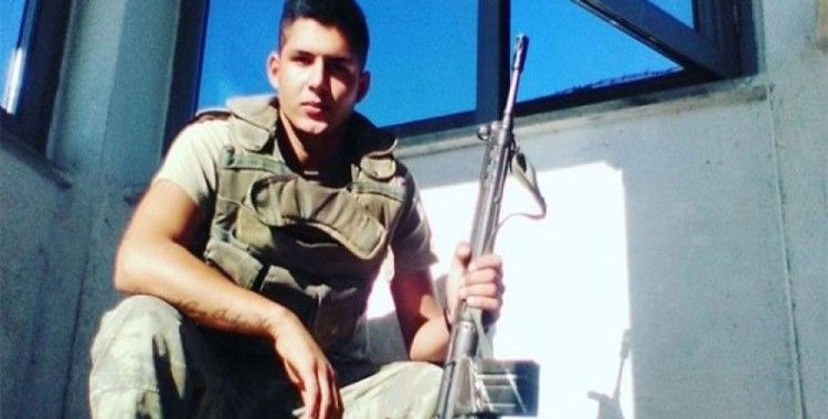Sınır karakolunda kalp krizi geçiren asker hayatını kaybetti