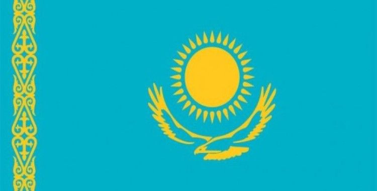 Kazakistan'da Latin alfabesinde gazete basıldı