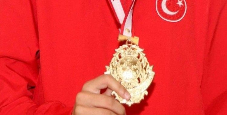 Tekvandoda Avrupa Gençler Şampiyonası'nın ilk gününde 2 altın madalya