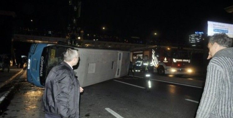 İstanbul’da halk otobüsü devrildi, 6 yaralı 