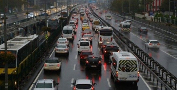 İstanbul’da yağış etkisini sürdürüyor