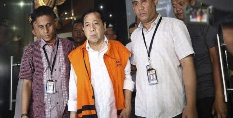 Endonezya Temsilciler Meclis Başkanı Novanto gözaltına alındı