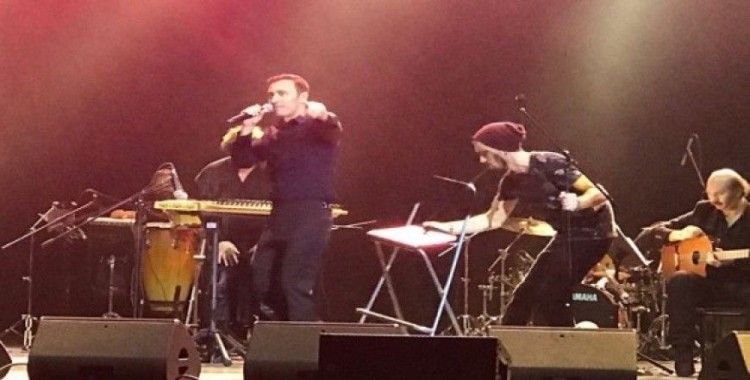 Mustafa Sandal'dan Moskova'da unutulmaz konser