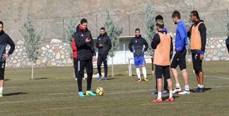 Evkur Yeni Malatyaspor'da Beşiktaş mesaisi sürüyor