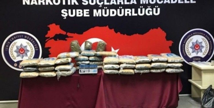 İzmir'de zehir tacirlerine ardı ardına baskını, 78 gözaltı