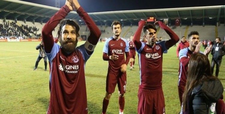 Trabzonspor deplasmanda rahat kazandı