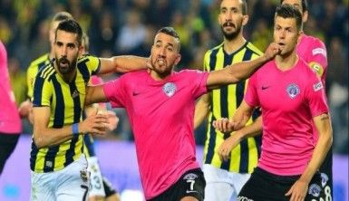 Fenerbahçe zirveye göz kırptı