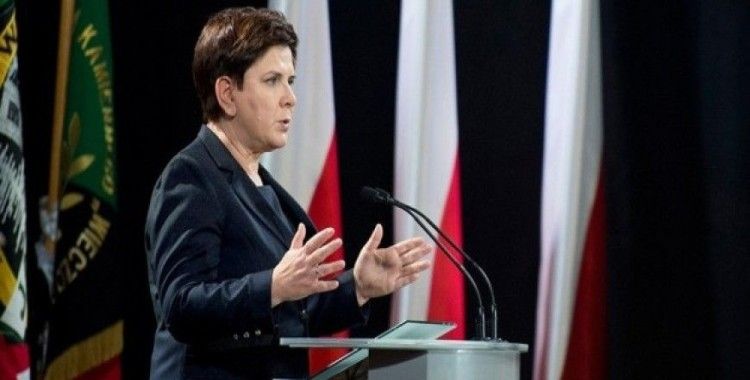 Polonya’nın yeni Başbakanı görevi devraldı 