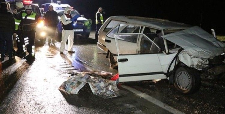 Karabük'te trafik kazası, 2 ölü, 1 yaralı