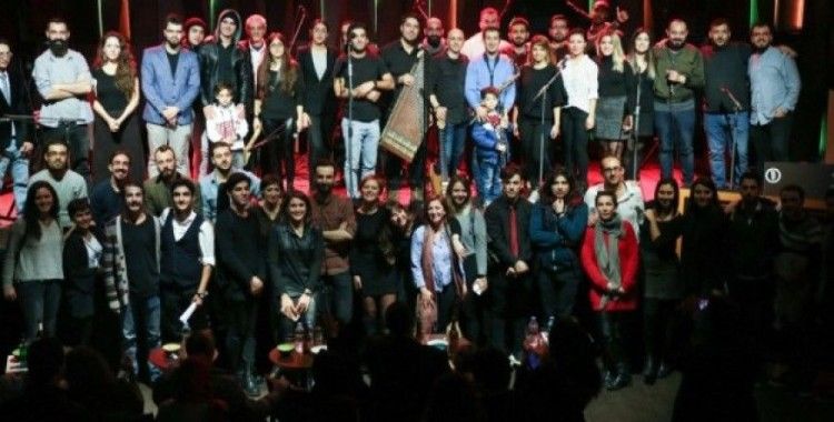 Mülteci müzisyenler dünya barışı için sahne aldı 