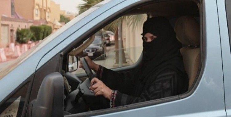 Suudi Arabistan'da kadınlar kamyon ve motosiklet de kullanabilecek