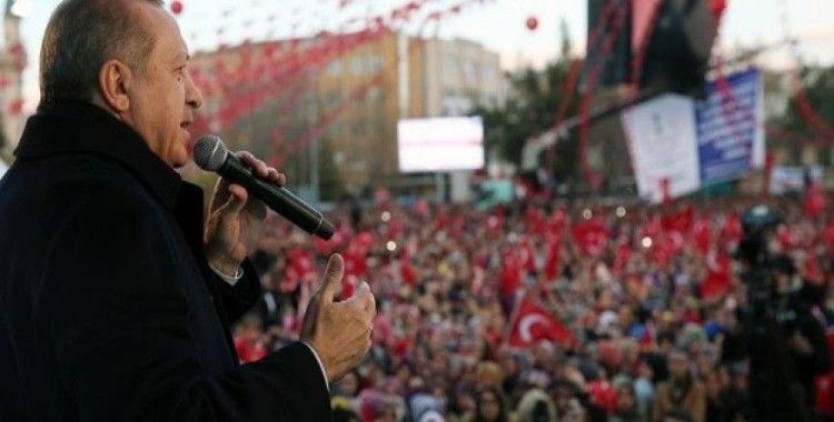 Cumhurbaşkanı Erdoğan: Bu coğrafya üzerindeki oyunu bozacak adımları birer birer atıyoruz