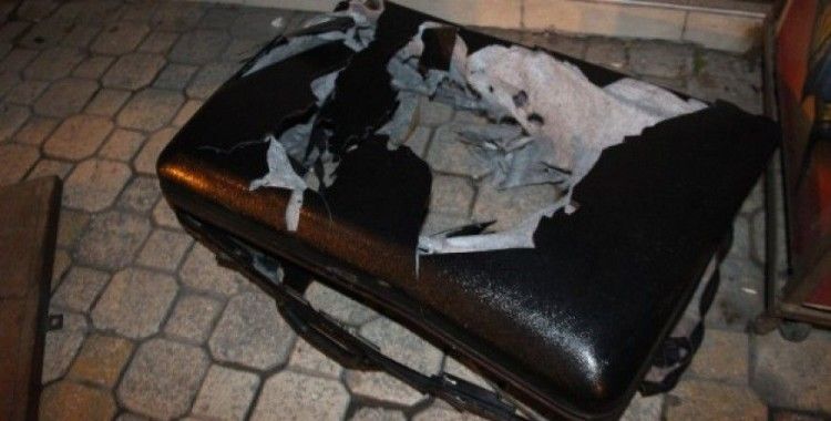 Konya'da şüpheli valiz fünye ile patlatıldı