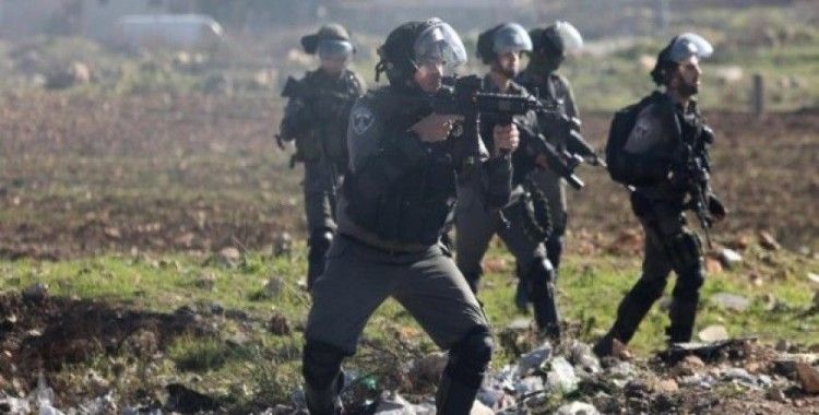  İsrail askerleri 11 Filistinliyi gözaltına aldı