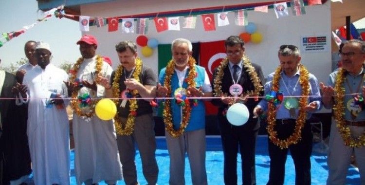 Türkiye'den Afrika'ya yetimhane ve cami desteği