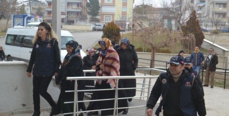Fetö'nün kadın yapılanmasına yönelik operasyon, 2 tutuklama 