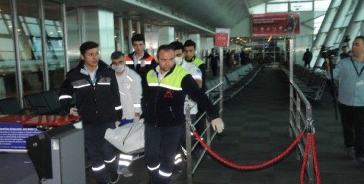 Uçağını kaçıran yolcu havalimanında ölü bulundu 
