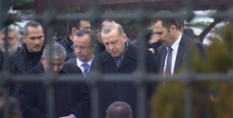 Erdoğan, cuma namazını Hz. Ali Camii'nde kıldı 