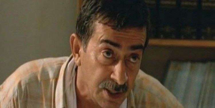 Usta oyuncu Turan Özdemir hayatını kaybetti 