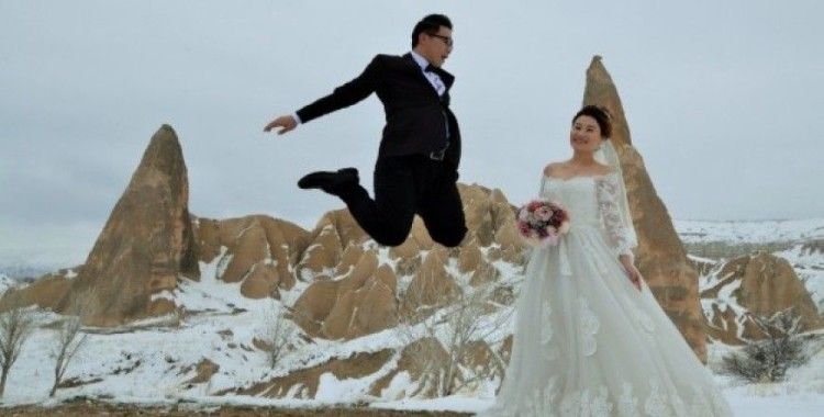 Düğün fotoğrafı için Kapadokya'ya akın ediyorlar