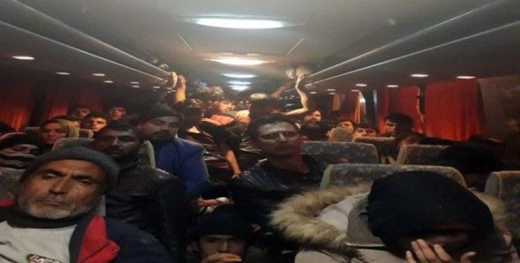 Erzurum'da 42 kaçak göçmen yakalandı