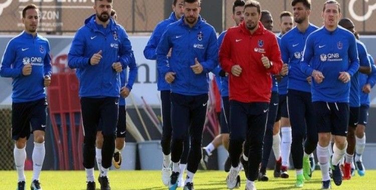 Trabzonspor'da Başakşehir maçı öncesi alternatifli kadro