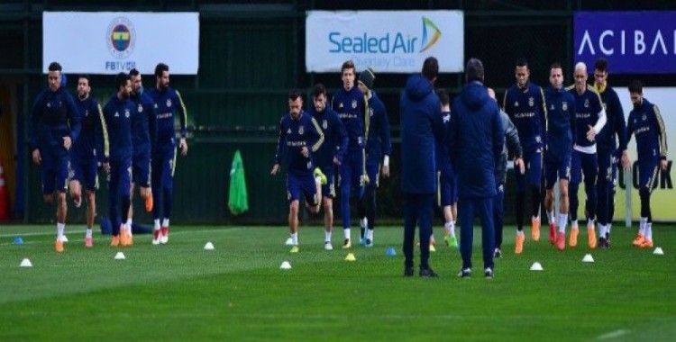 Fenerbahçe'de Alanyaspor maçı hazırlıkları devam ediyor 