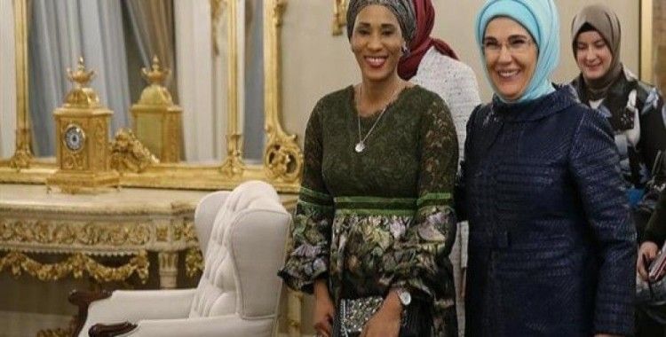 ​Emine Erdoğan, Fatoumatta Bah Barrow ile görüştü