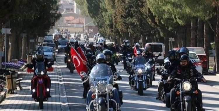 ​Denizli'de motorsikletçilerden Zeytin Dalı Harekatı'na destek konvoyu