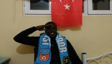 Nijeryalı futbolcudan Mehmetçik'e destek