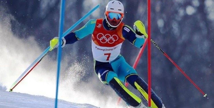 Alp disiplini kayak takım finalinde altın madalya İsviçre'nin