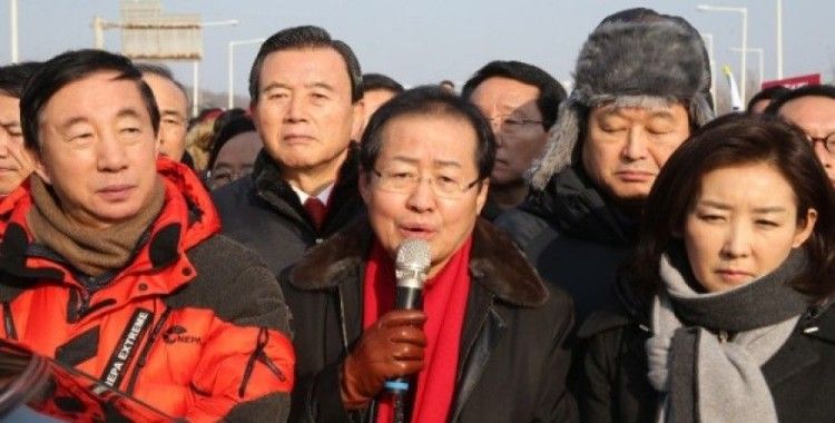 Güney Korelilerden 'Kim Yong Chol' protestosu 