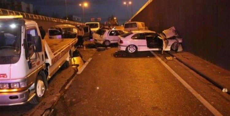 ​Konya'da zincirleme kaza: 3'ü polis 7 yaralı