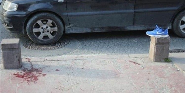 ​İstanbul'un göbeğinde silahlı çatışma; 3 yaralı