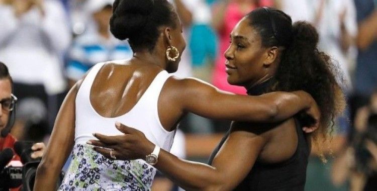 Serena Williams Indian Wells'te ablasına takıldı