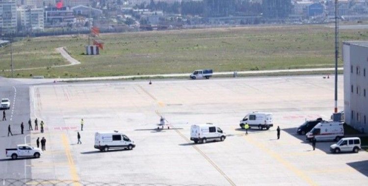 İran'daki jet kazasında ölen 10 kişinin cenazesi Türkiye'ye getirildi