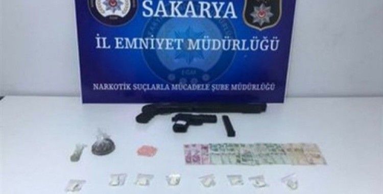 Sakarya'da uyuşturucu operasyonu, 11 tutuklama