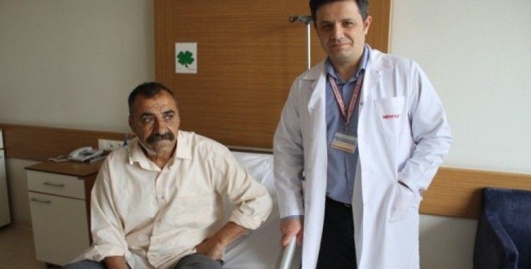 Irak'tan gelen hasta kapalı ameliyatla sağlığına kavuştu