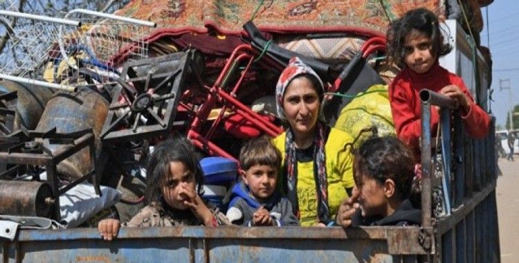 100 binden fazla kişi Afrin bölgesini terk etti