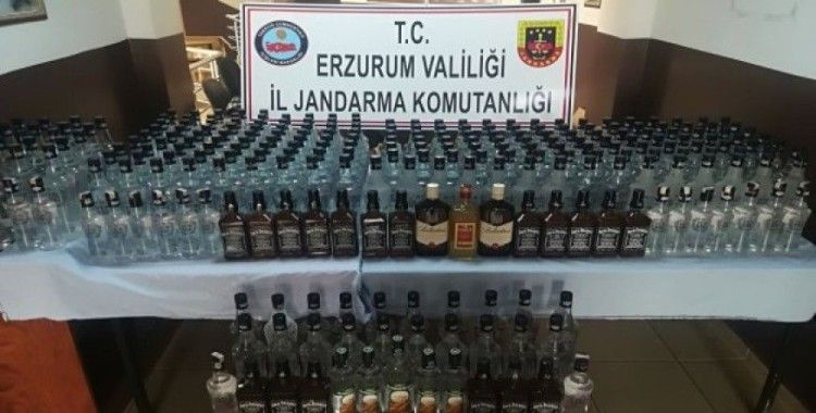 Erzurum'da 300 şişe kaçak içki ele geçirildi